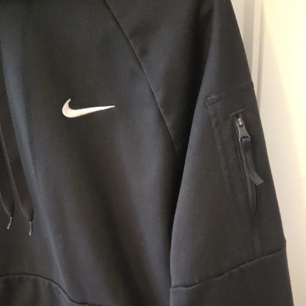 Unisex Nike Black Therma-fit Pullover Drawstring Hoodie - Picture 5 of 6